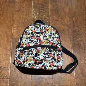 BIOWORLD mickey mouse mini backpack